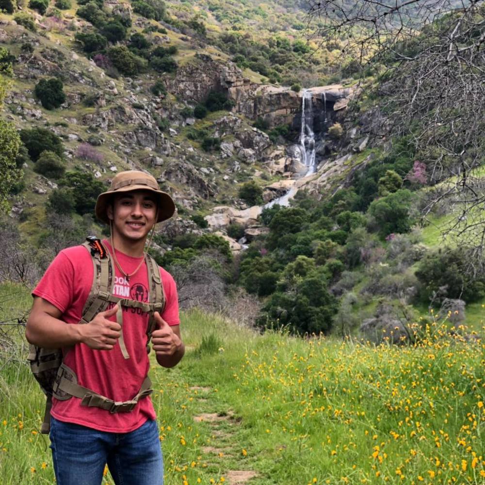 Meet your Posher, Ernesto